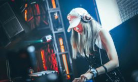 photo-1496307042754-b4aa456c4a2d photo-1496307042754-b4aa456c4a2d